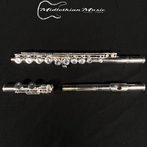 Gemeinhardt Pre-Owned 2SP Silver Plated Closed Hole Flute w/Case #J16066 - Very Good!