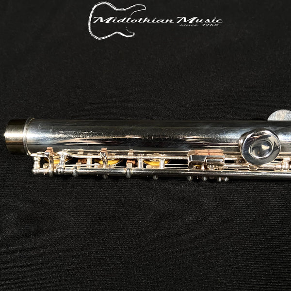 Gemeinhardt Pre-Owned 2SP Silver Plated Closed Hole Flute w/Case #J16066 - Very Good!